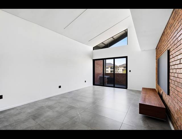 2 BEDROOM APARTMENT FOR SALE IN BROADACRES